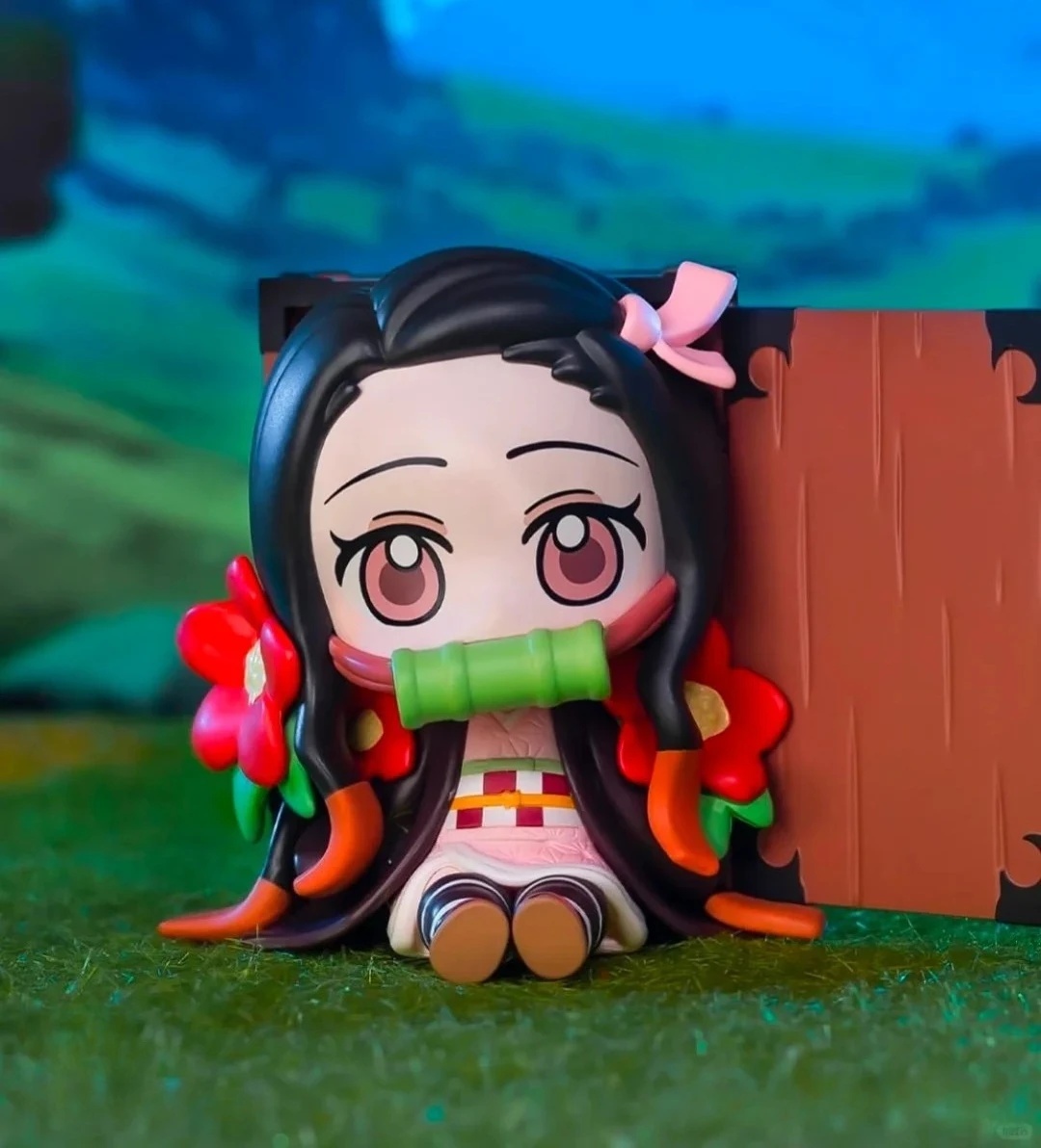 HOT!Demon Slayer Tanjiro Kamad - Model Kit Nezuko review and price